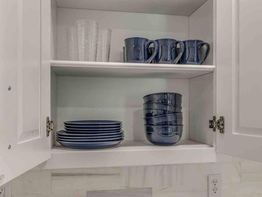 Luxury Modern 3br - Private Primary Suite! Oklahoma City