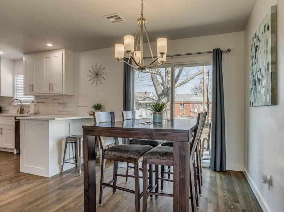 Holiday home Luxury Modern 3br - Private Primary Suite! *