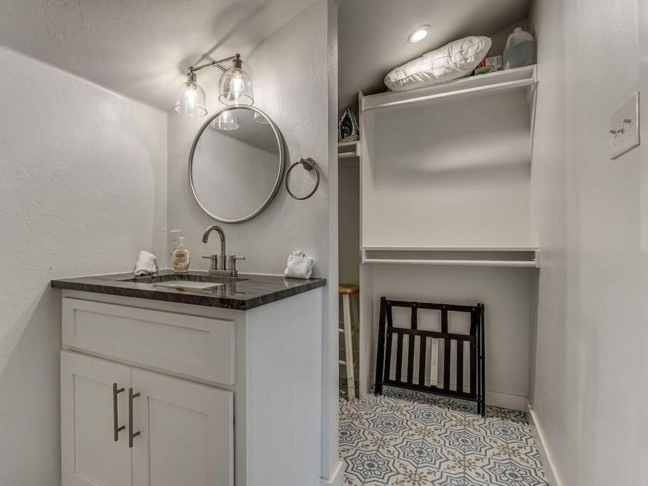 Luxury Modern 3br - Private Primary Suite! * Oklahoma City