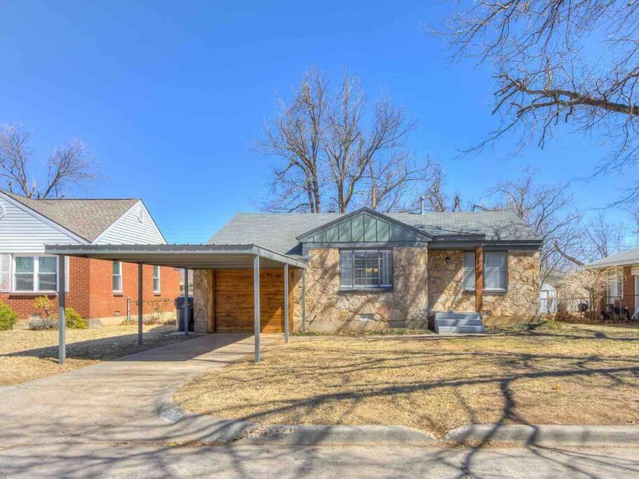 Holiday home Luxury Modern 3br - Private Primary Suite!