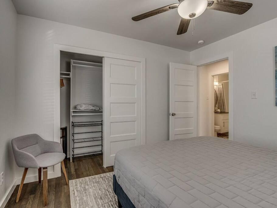 Luxury Modern 3br - Private Primary Suite! Oklahoma City