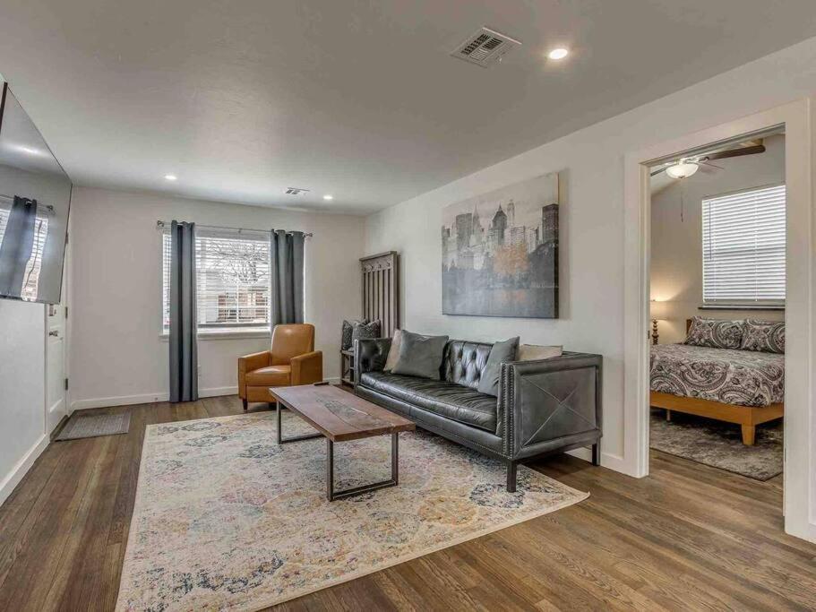 Luxury Modern 3br - Private Primary Suite! *